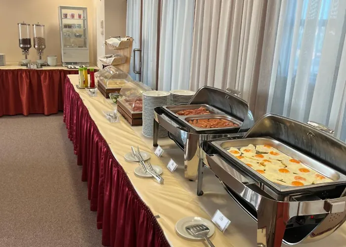 Estella Superior מלון