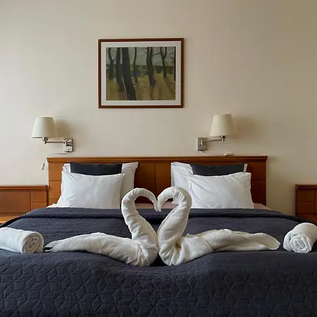 Estella Superior Otel 2*
