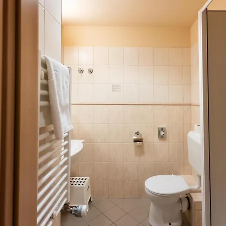 Estella Superior Otel 2*