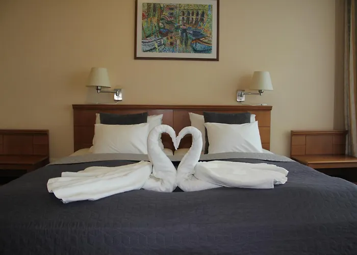 Hotel Estella Superior 2*